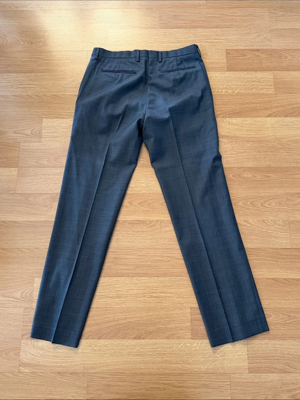 Banana Republic Men's Dress Pants in Navy Blue 33/34